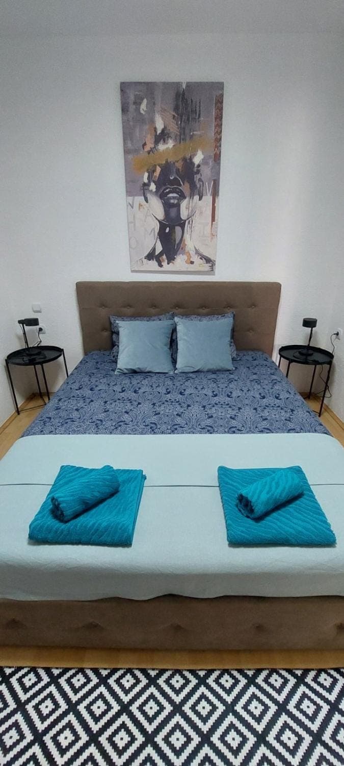 Bed, Bedroom