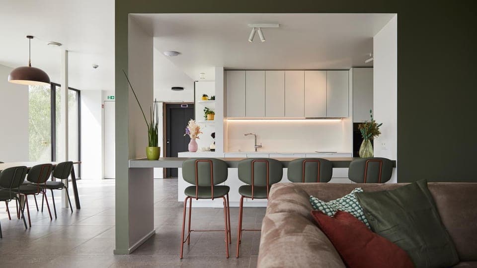 Communal lounge/ TV room, Kitchen or kitchenette, Seating area, Breakfast