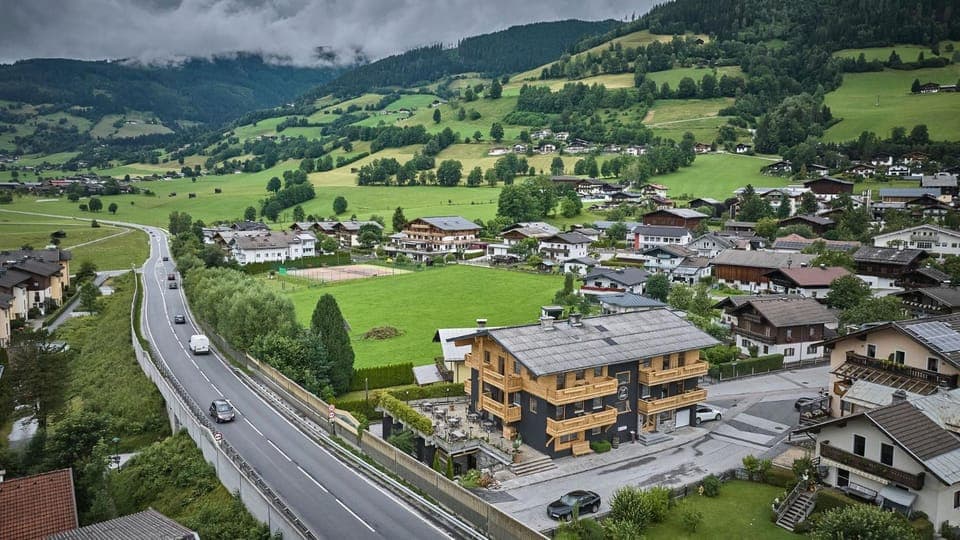 Property building, Natural landscape, Bird's eye view, Location