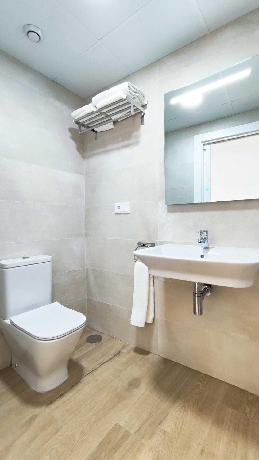 Toilet, Bathroom, towels