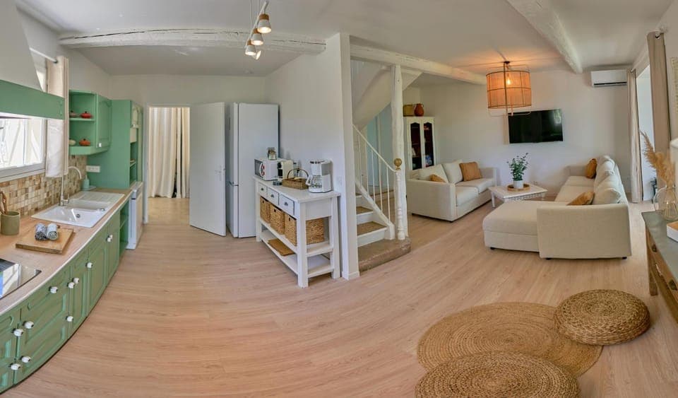 TV and multimedia, Living room, kitchen, air conditioner