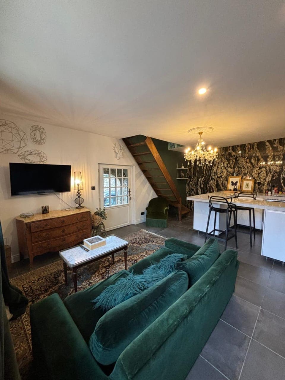 TV and multimedia, Living room, kitchen