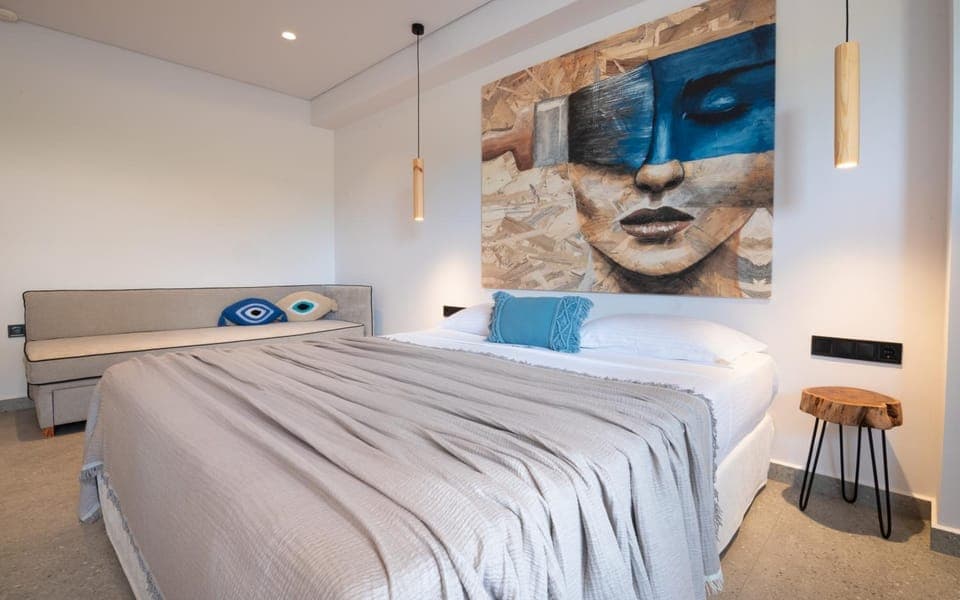 Bed, Photo of the whole room