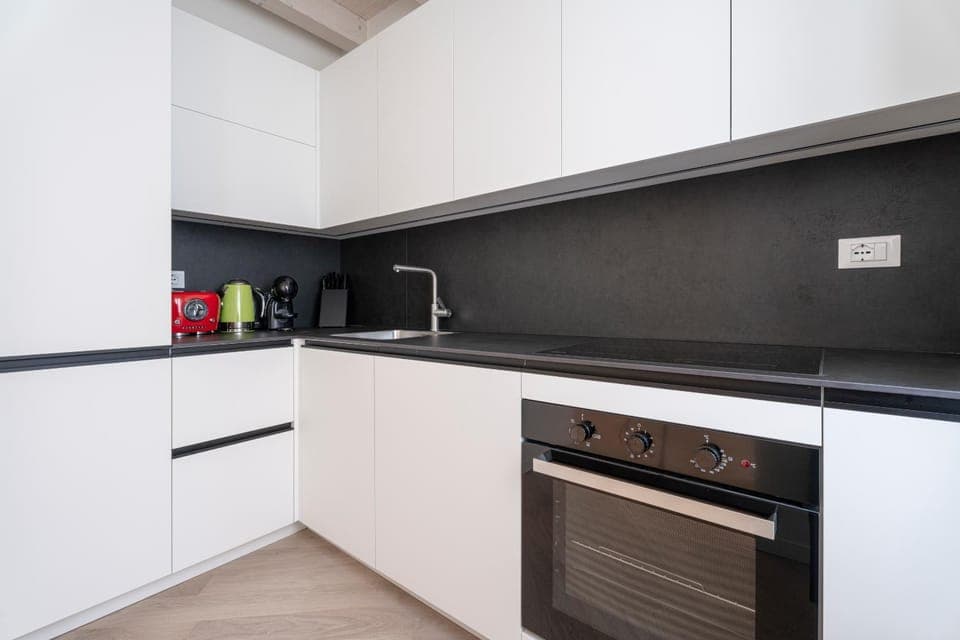 Kitchen or kitchenette, Living room