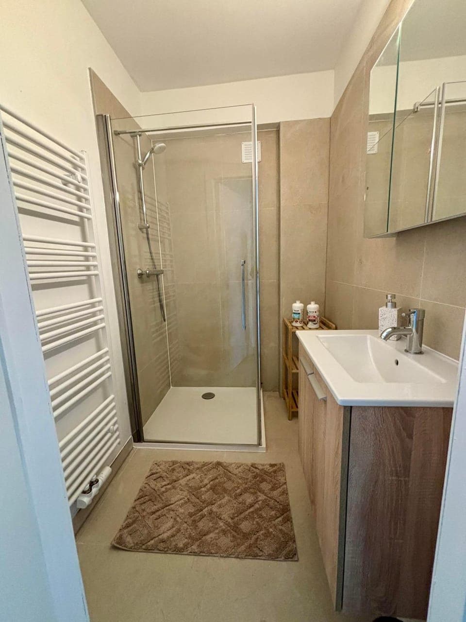 Shower, Bathroom