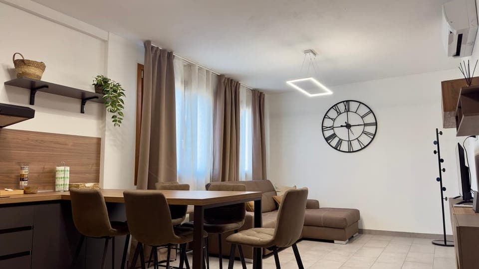 Kitchen or kitchenette, Living room, Dining area