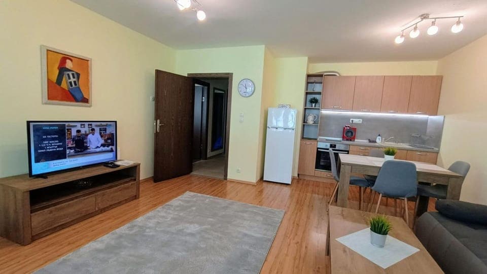 Communal lounge/ TV room, TV and multimedia, Living room