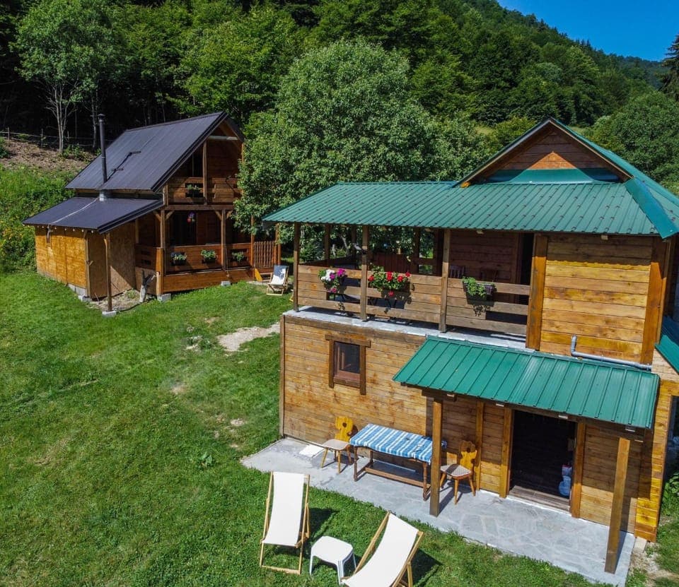 Property building, Patio, Garden, Balcony/Terrace, Garden view, sunbed