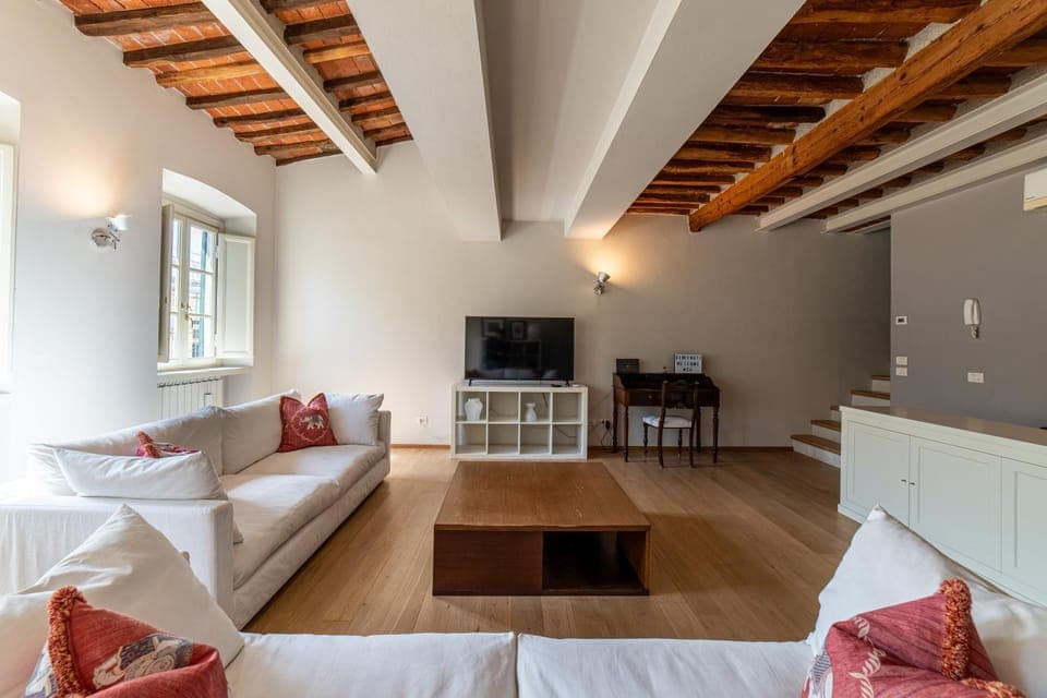 TV and multimedia, Living room, Seating area, Evening entertainment, internet, air conditioner