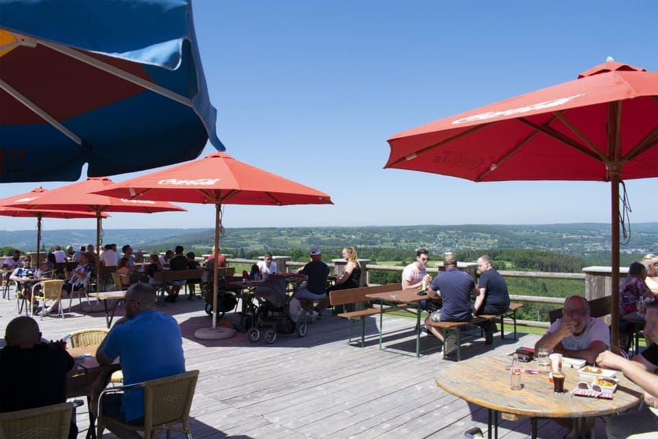 Restaurant/places to eat, Day, People, View (from property/room), Balcony/Terrace, Banquet/Function facilities, group of guests