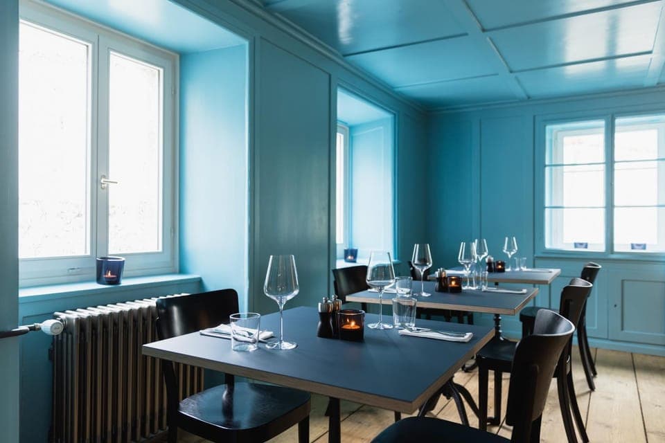 Restaurant/places to eat, Banquet/Function facilities, Dining area