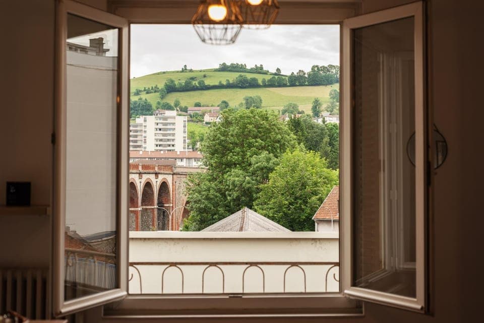 View (from property/room), City view, Mountain view