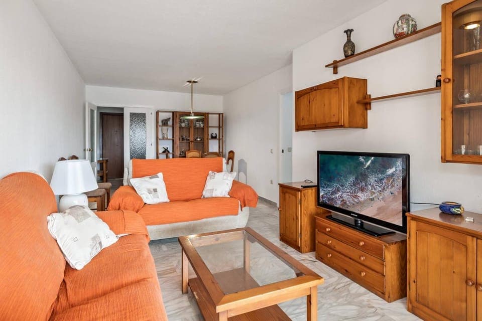 Communal lounge/ TV room, Living room