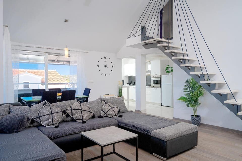 TV and multimedia, Living room, Seating area