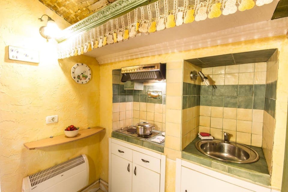 Coffee/tea facilities, Kitchen or kitchenette