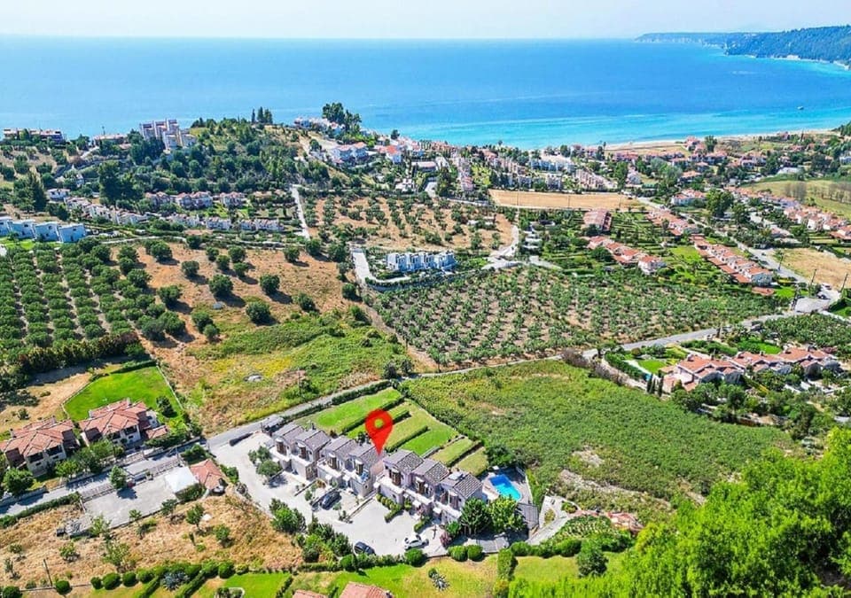Day, Natural landscape, City view, Sea view