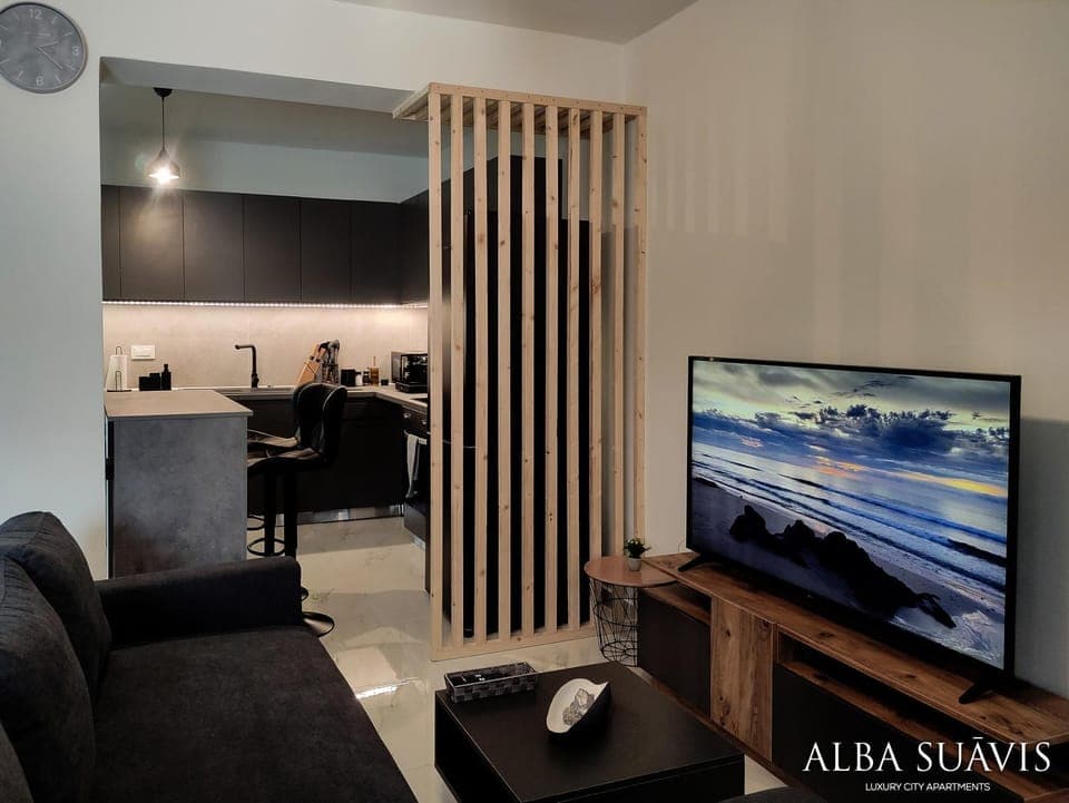 Communal lounge/ TV room, TV and multimedia, Living room