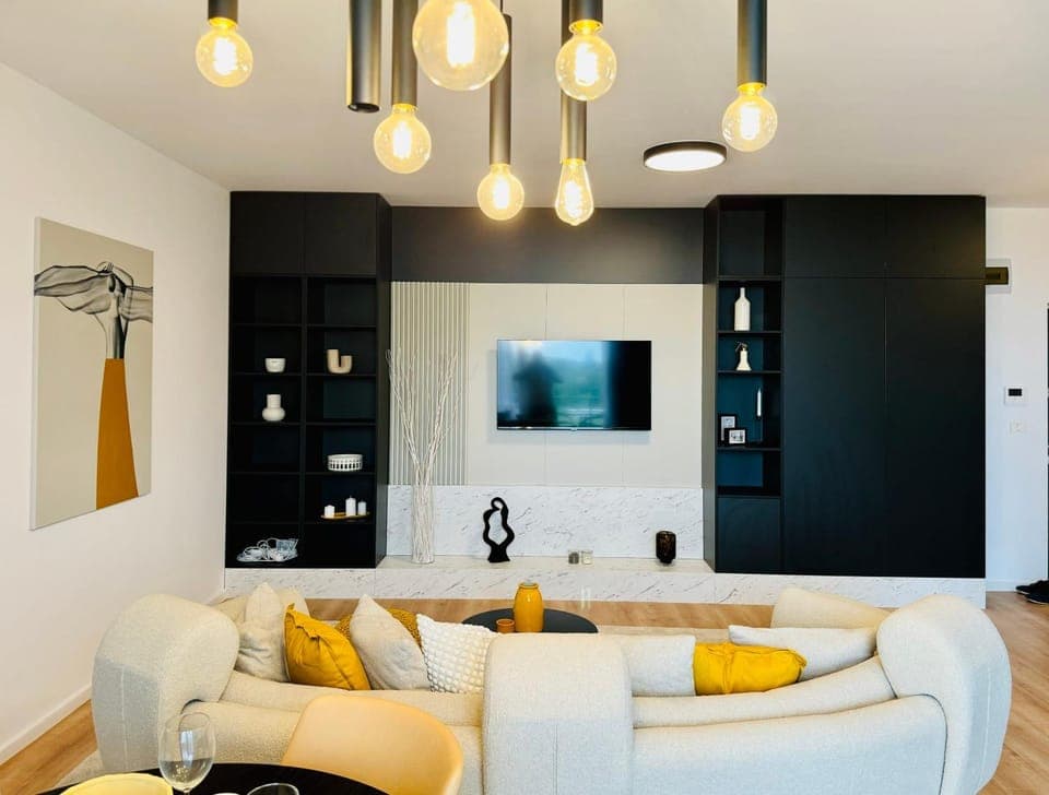 TV and multimedia, Living room, Seating area