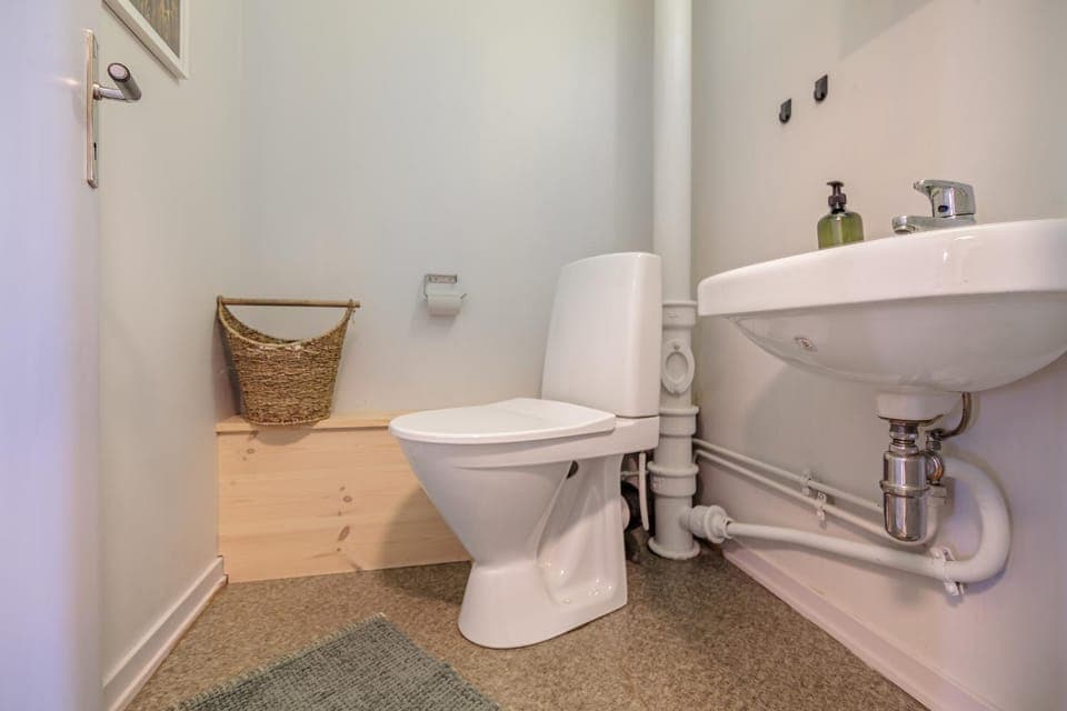 Toilet, Bathroom