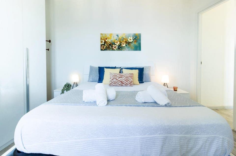 Bed, Photo of the whole room, Bedroom, towels, wardrobe