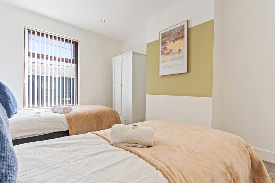 Bed, Bedroom, wardrobe