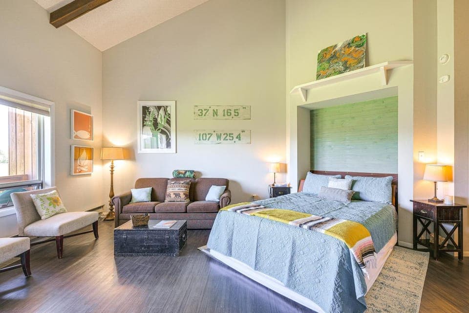 Dog-Friendly Pagosa Springs Studio: Grill & Views! Apartment in Pagosa Springs