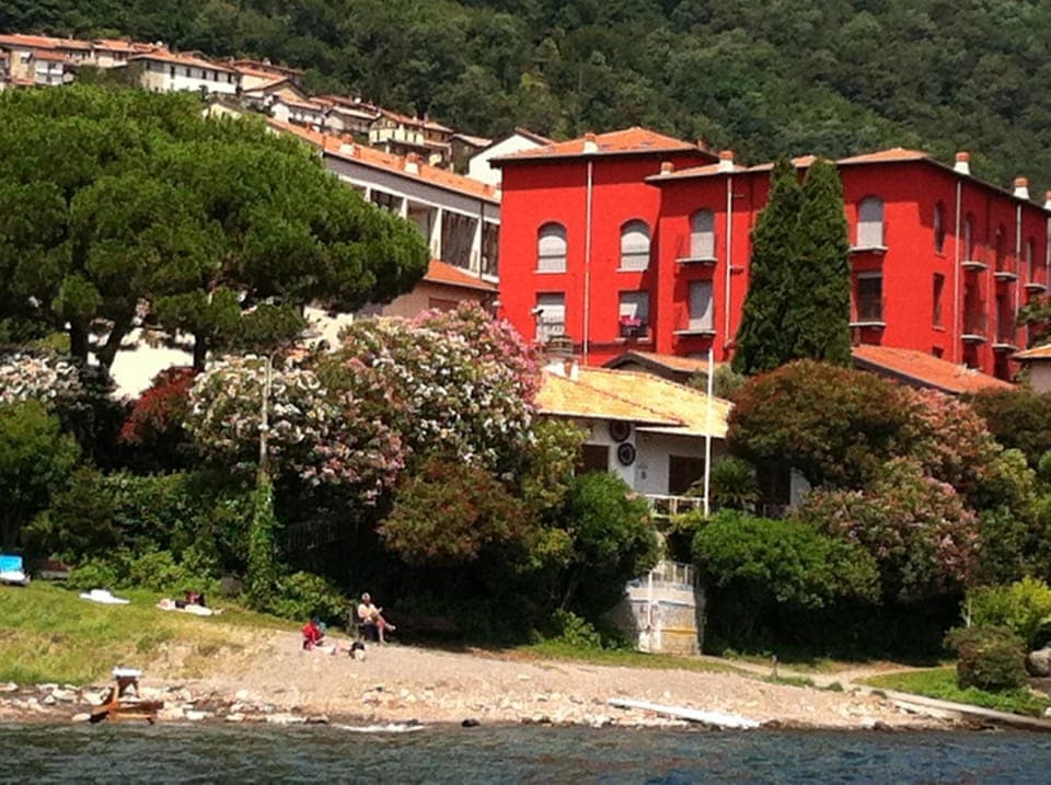 Nearby landmark, Beach, Garden view