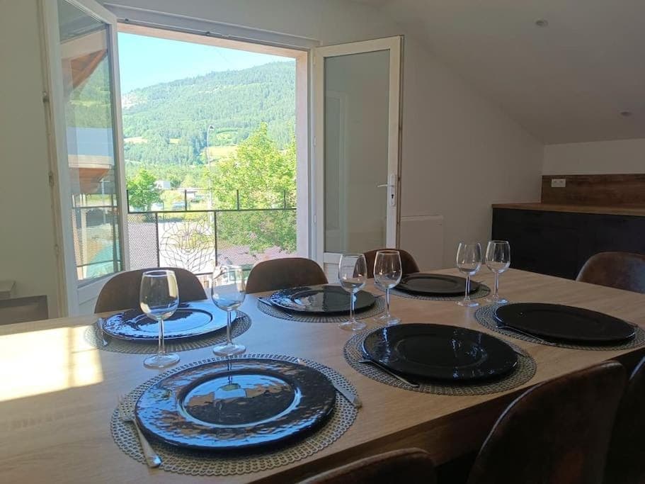 Natural landscape, Dining area, Mountain view