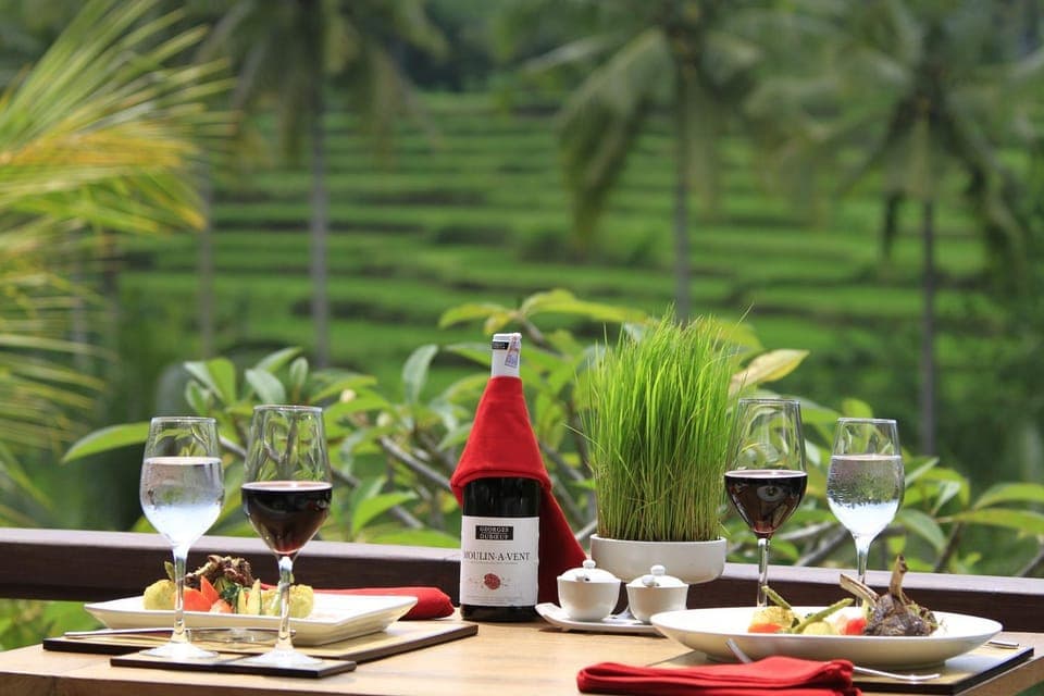 Restaurant/places to eat, Food, Drinks