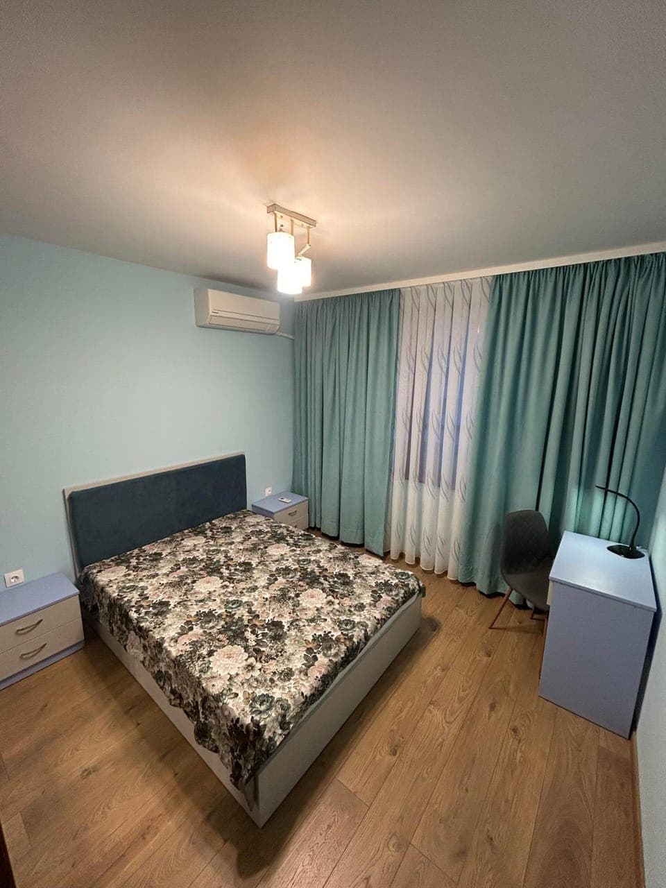 Bed, Photo of the whole room, Bedroom, air conditioner