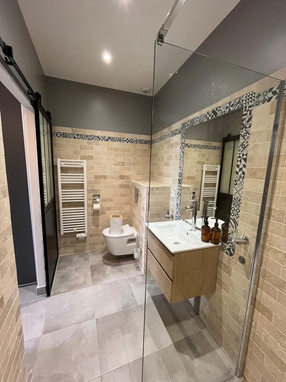 Shower, Toilet, Bathroom