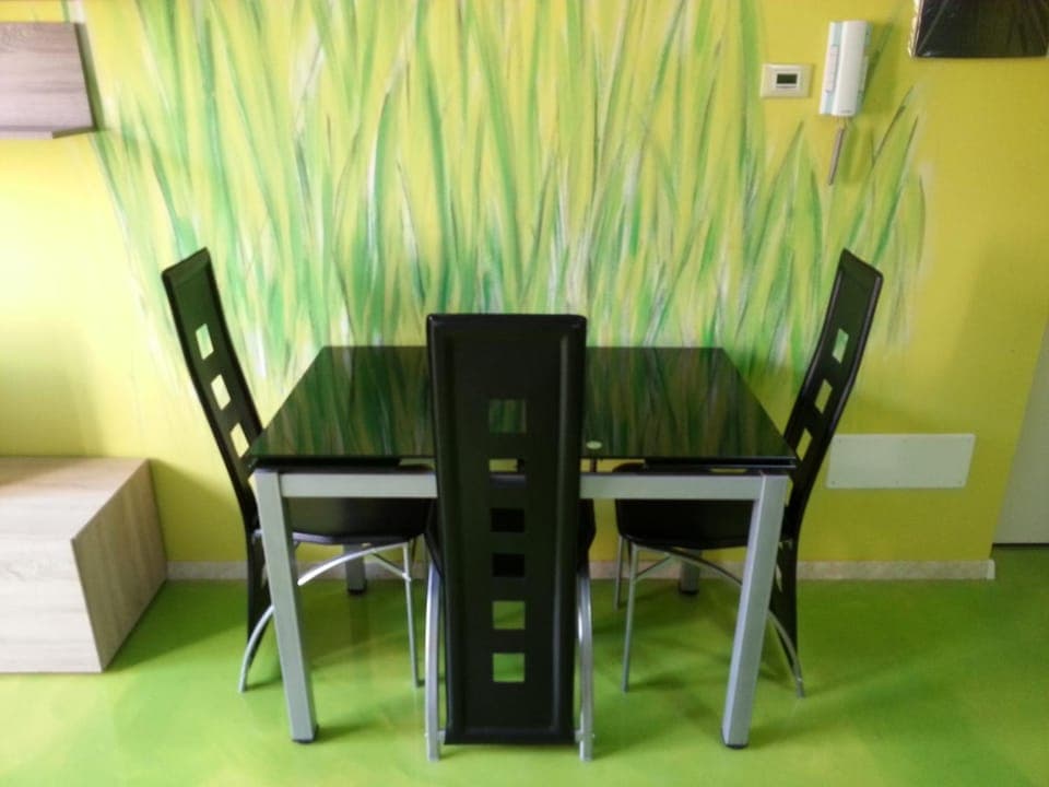 Living room, Decorative detail