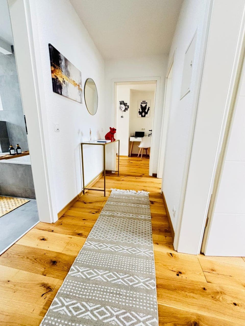 Photo of the whole room