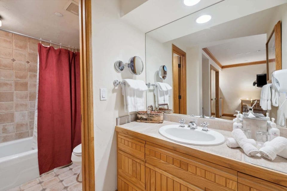The Charter at Beaver Creek E435 Hotel in Beaver Creek