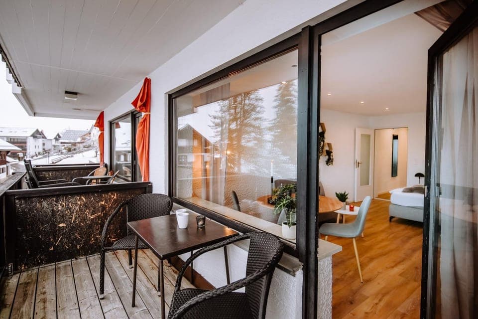 View (from property/room), Balcony/Terrace, Seating area