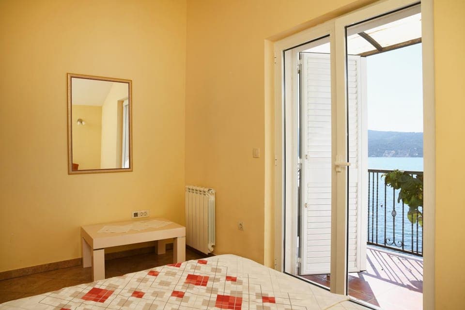 View (from property/room), Balcony/Terrace, Bedroom, Sea view