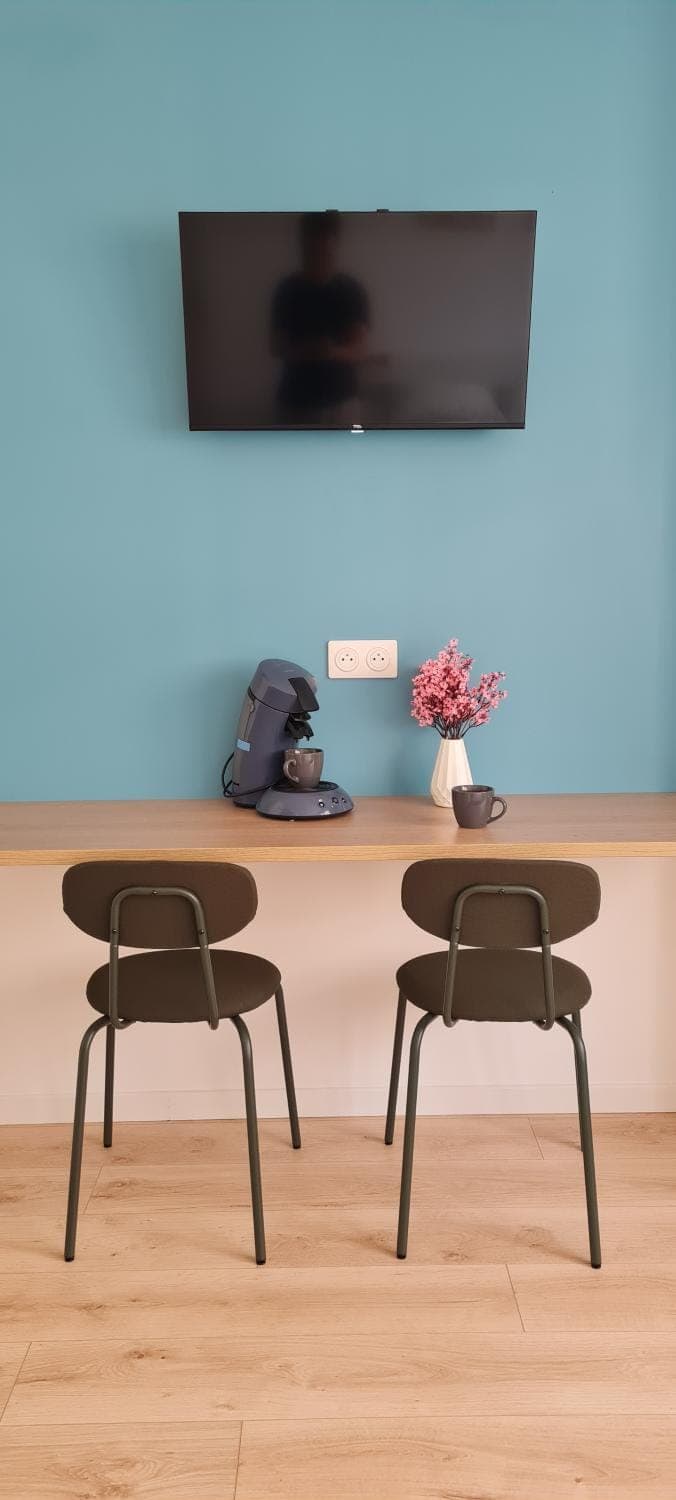 TV and multimedia, Seating area