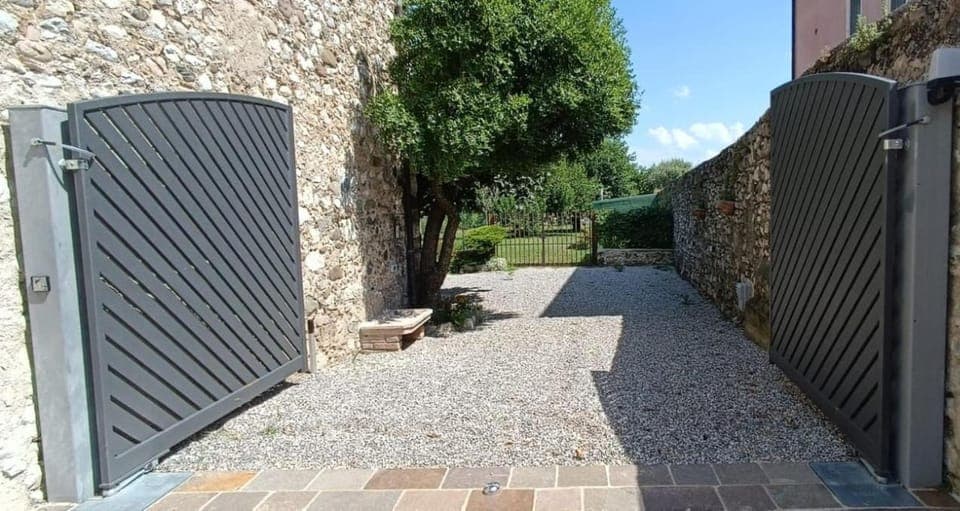 Inner courtyard view