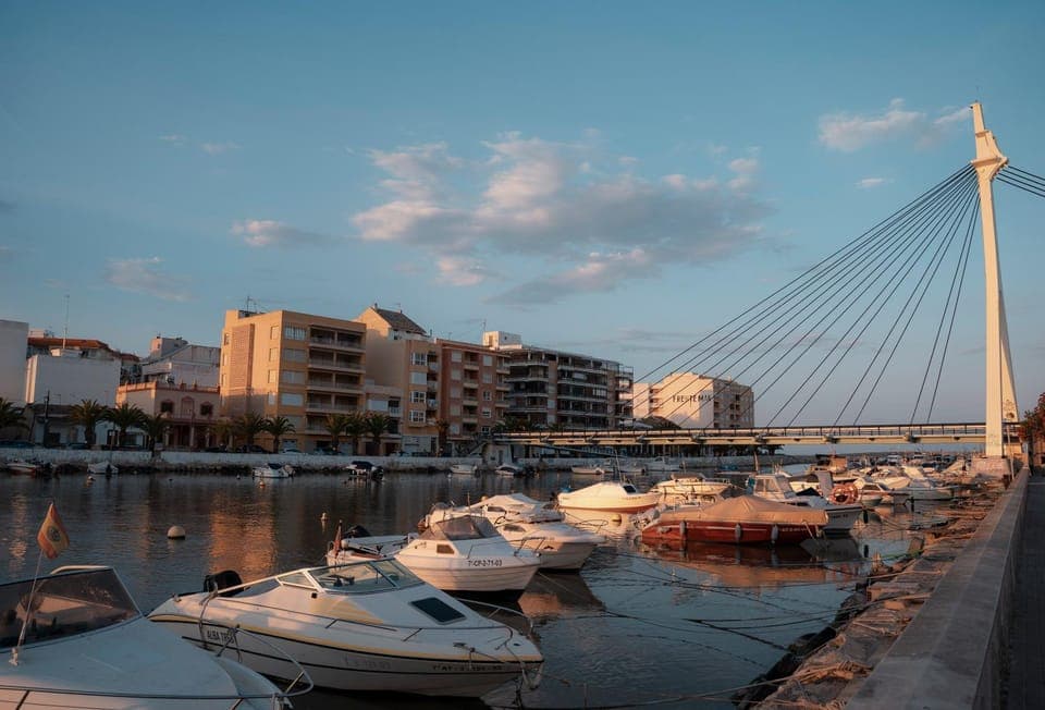 Off site, Natural landscape, Activities, Lake view, River view, Sea view