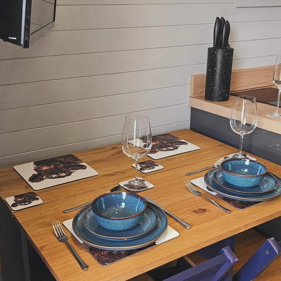 Food and drinks, Dining area