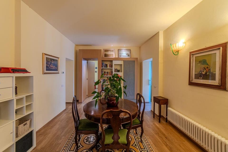 Living room, Dining area, heating, internet