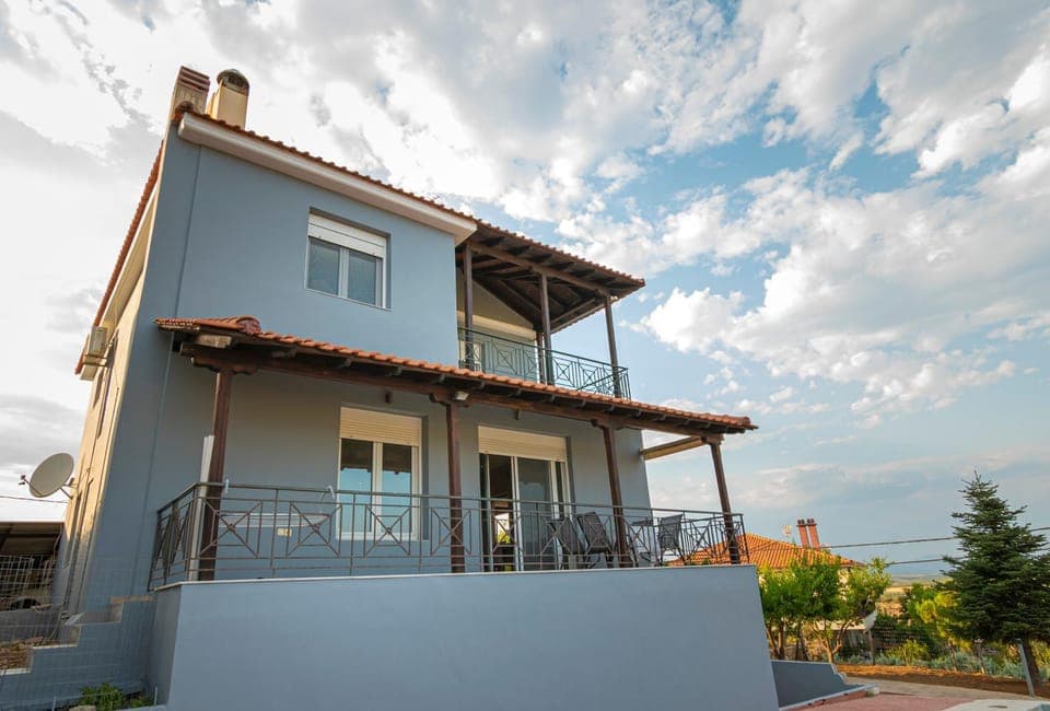 Property building, Day