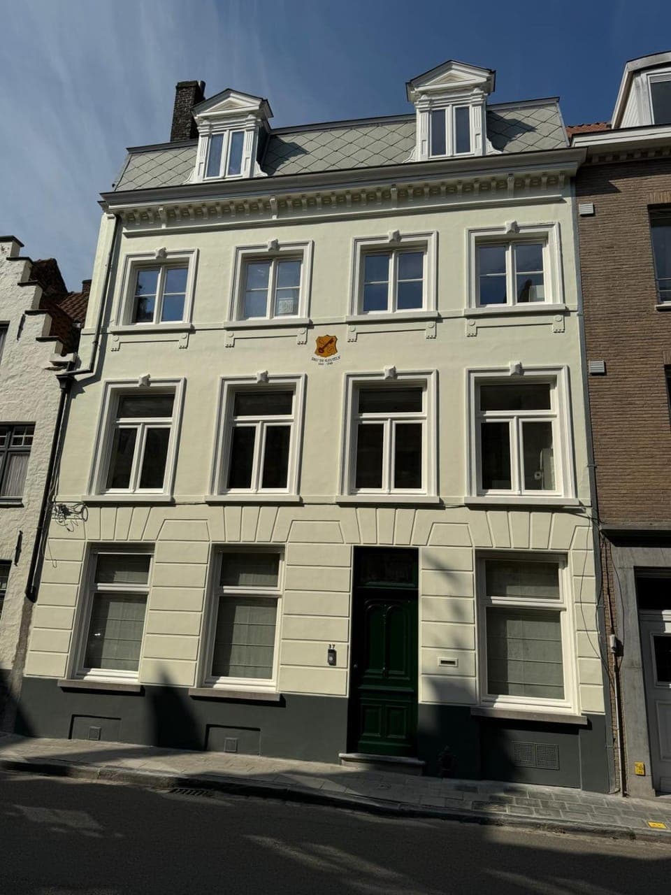 Property building, Day