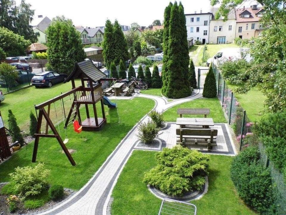 Day, Natural landscape, Children play ground, Garden, Garden view