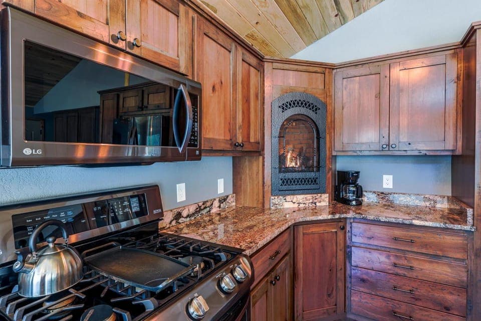 Little Aspen in Creede CO House in Creede
