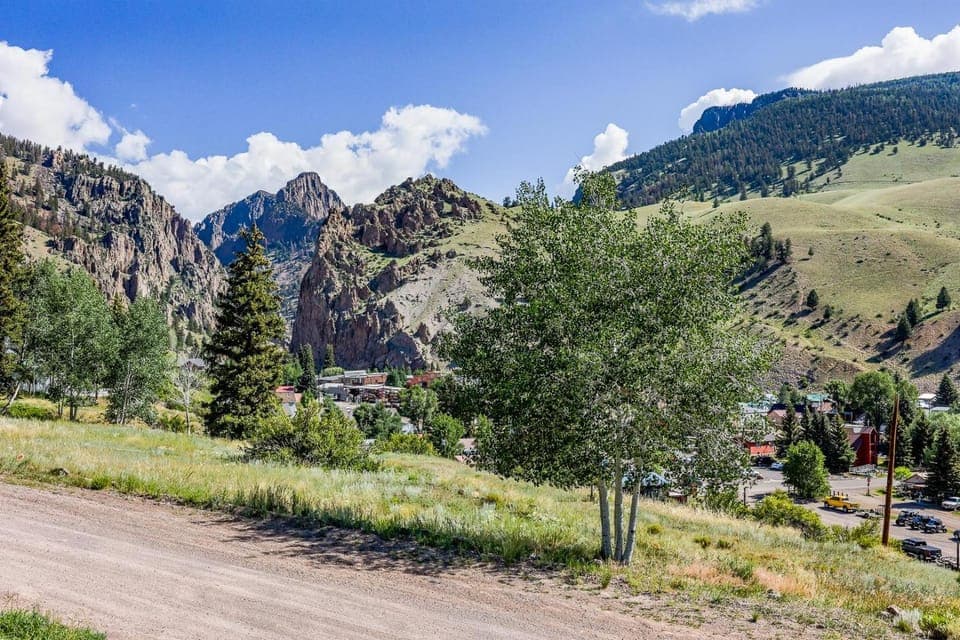 Little Aspen in Creede CO House in Creede