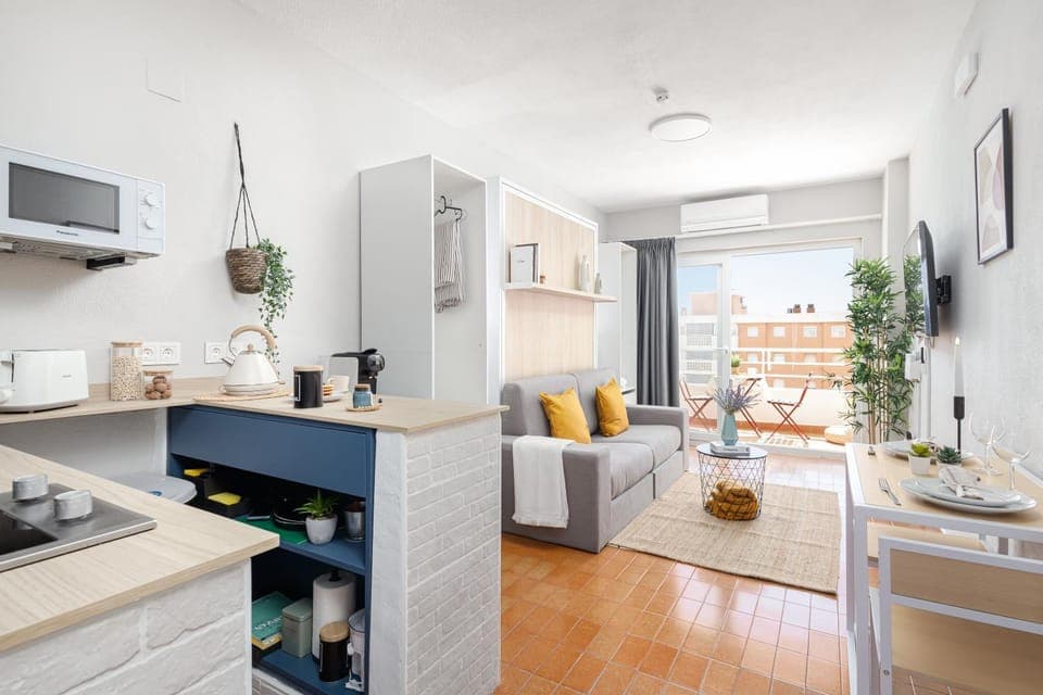 TV and multimedia, Kitchen or kitchenette, stove