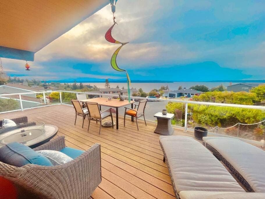 Patio, Day, Natural landscape, Balcony/Terrace, Sea view