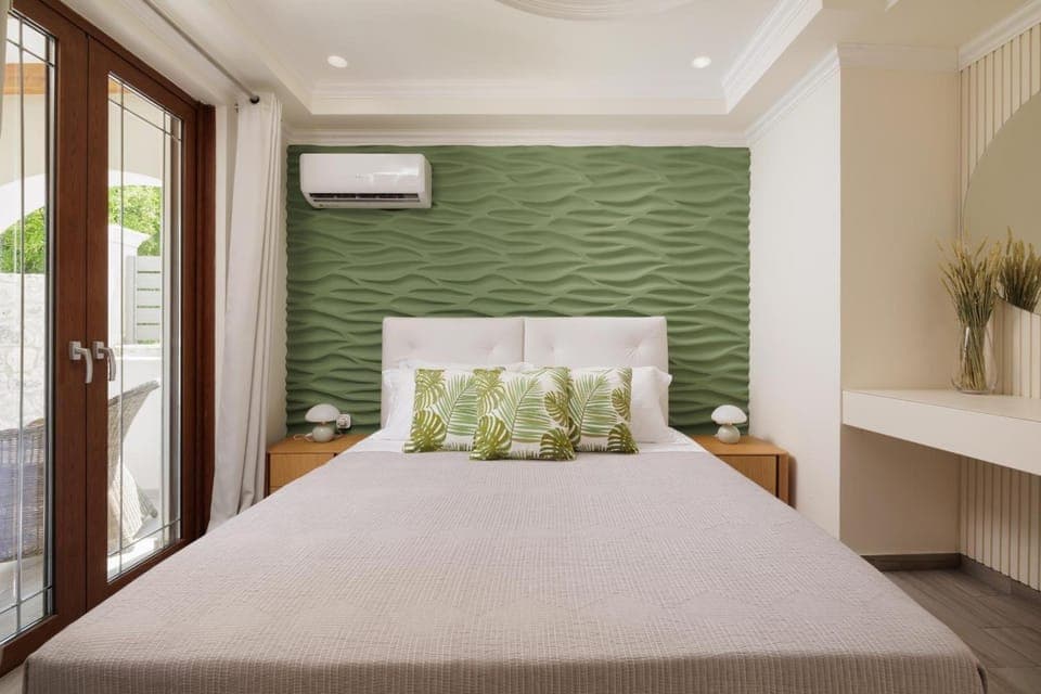 Living room, Bedroom