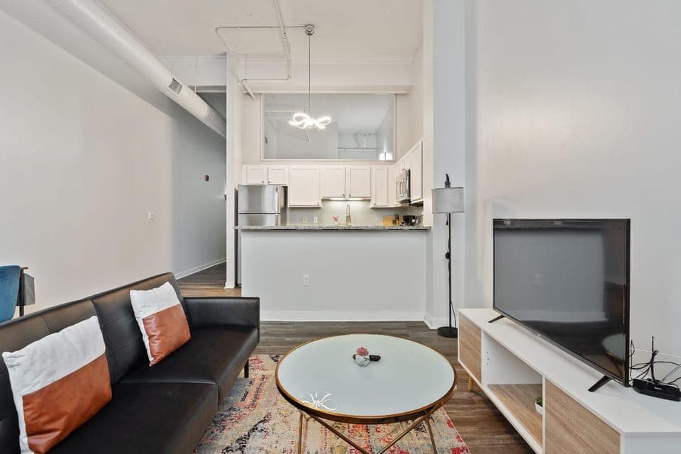CozySuites The Block Skybridge Access Apartment in Indianapolis